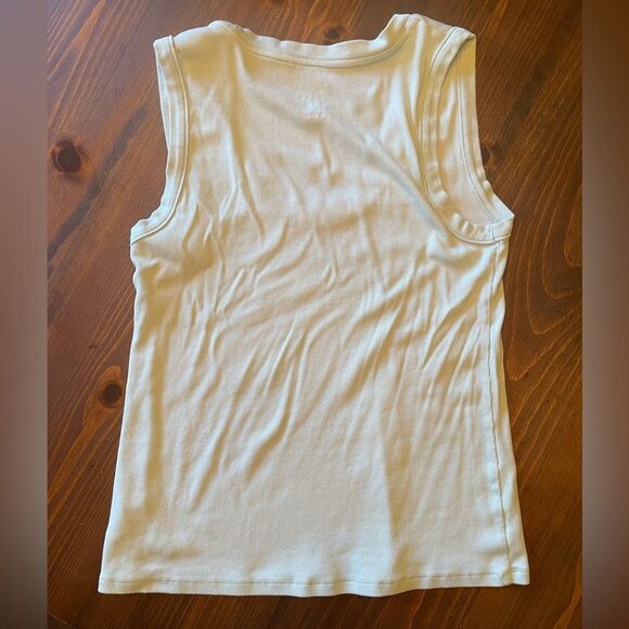 Women’s L-xxl bundle casual tees and sweatshirts, Gap, a new day and more - Picture 10 of 16